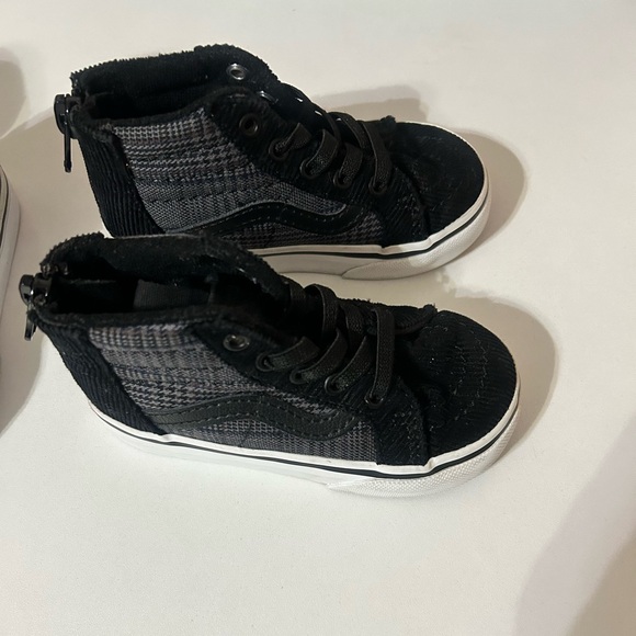 Vans bundle - Picture 2 of 9